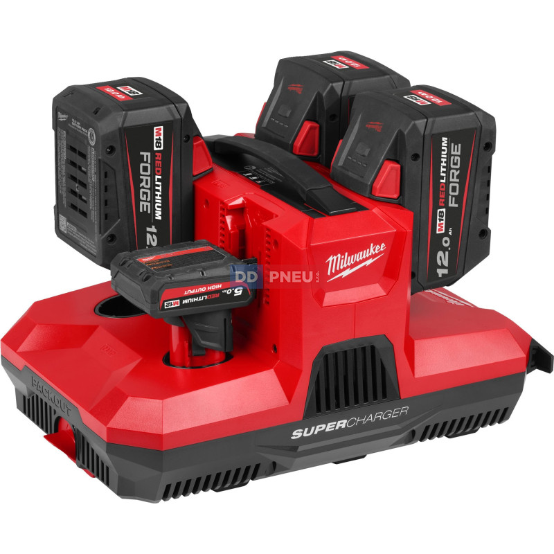 Viacnásobná supernabíjačka MILWAUKEE PACKOUT™ M12-18 MBPSC4