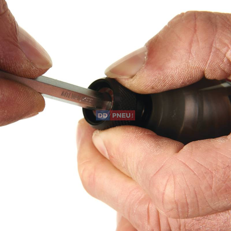 Akčná sada aku hydraulický rázový uťahovák 1/4" Milwaukee M18 FQID-501B