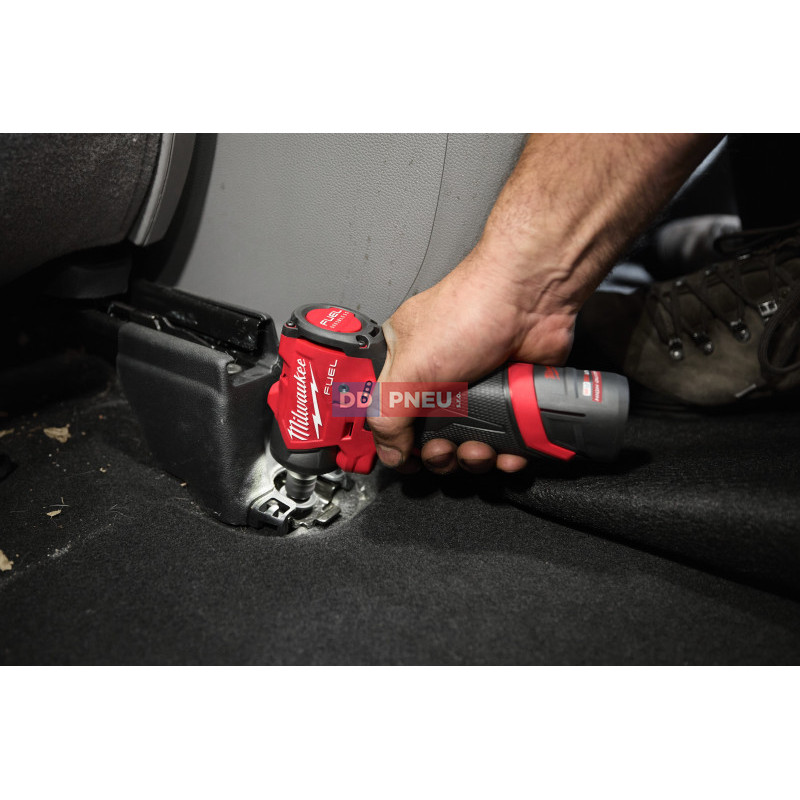 Aku subkompaktný rázový uťahovač 1/4" Milwaukee M12 FSCIWF14-0 – bez batérie