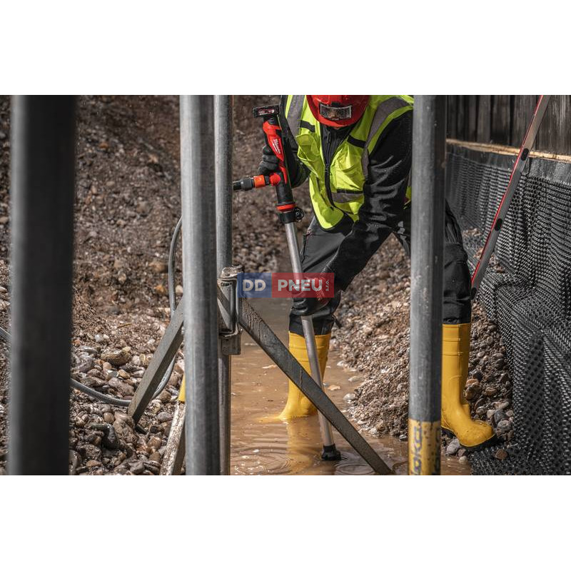 Aku uhlíkové tyčové vodné čerpadlo Milwaukee M12 BSWP-0 – bez batérie