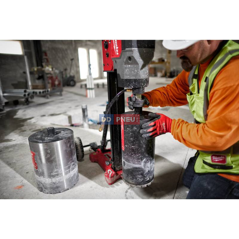 MX FUEL™ aku 350 mm diamantová jadrová vŕtačka Milwaukee MXF DCD350 KIT-122