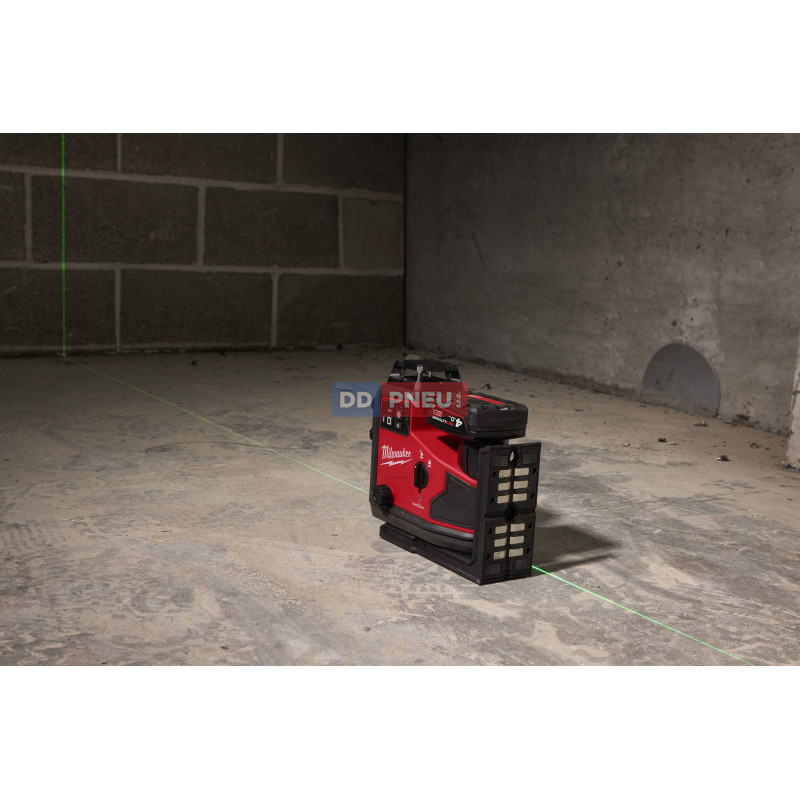 Zelený laser s automatickým zarovnaním 360 ° v 3 rovinách MILWAUKEE M12 A3PLO-401C