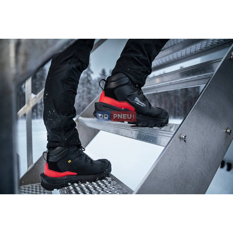 Bezpečnostné topánky MILWAUKEE Armourtred™ S3S 1M110111W – kožené, čierne, EU 42