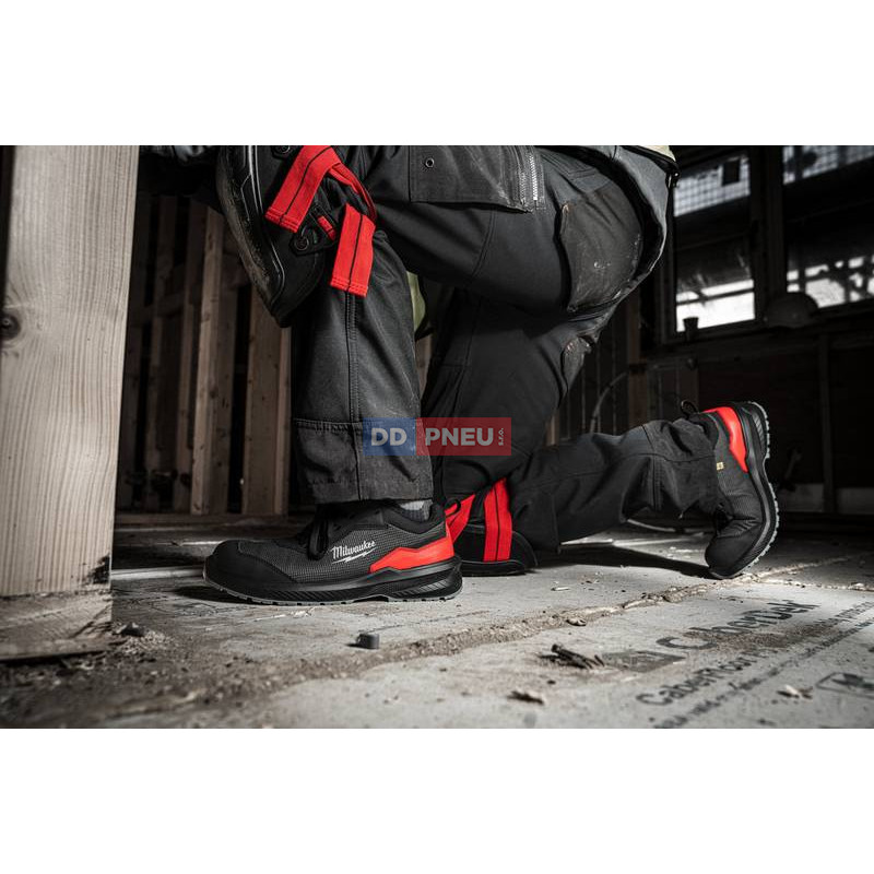 Bezpečnostné poltopánky MILWAUKEE Flextred™ S1PS B1L110133 – textilné, čierna, BOA, EU 42