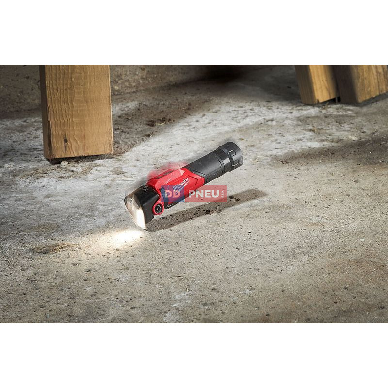 USB nabíjajúce otočné svetlo Milwaukee L4 PWL-301