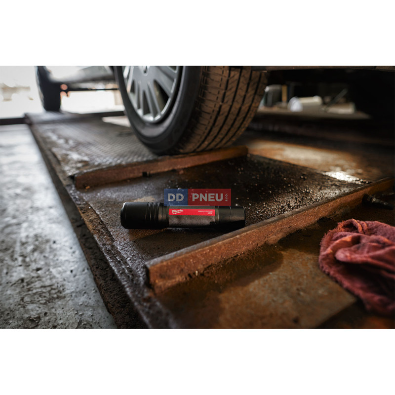 Aku USB nabíjacie svietidlo MILWAUKEE L4 FL2000-301