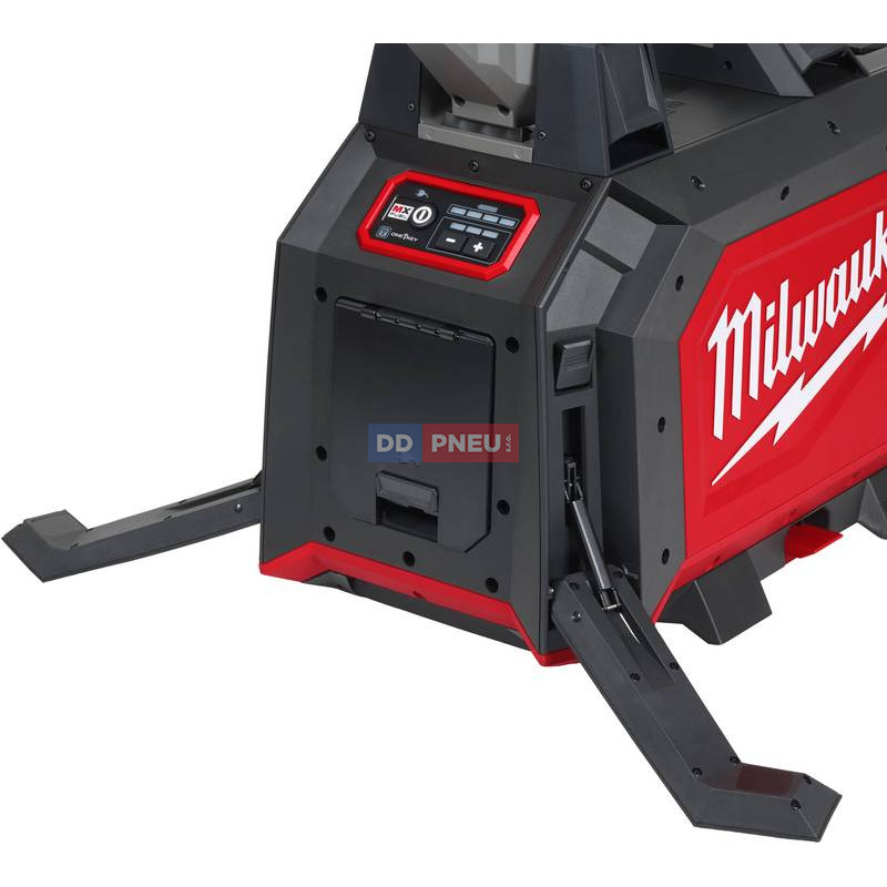 MX FUEL aku kompaktné staveniskové svetlo MILWAUKEE MXF TLIC-601