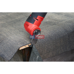 Trojbritý nôž MILWAUKEE na rezanie kobercov – šírka 40 mm